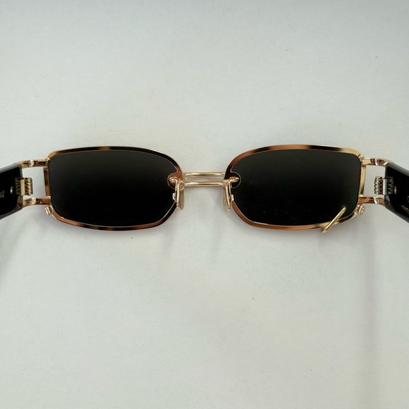 Gentle Monster AUTHENTIC! Gw 002 03 Gentle Wu Gold Frame Sunglasses. - Picture 11 of 16